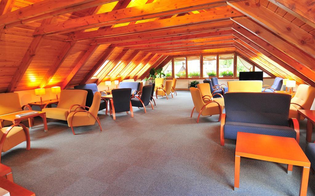 Hotel Lacreu Salardú Exteriör bild