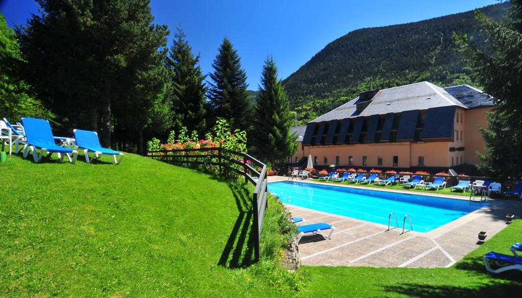 Hotel Lacreu Salardú Exteriör bild